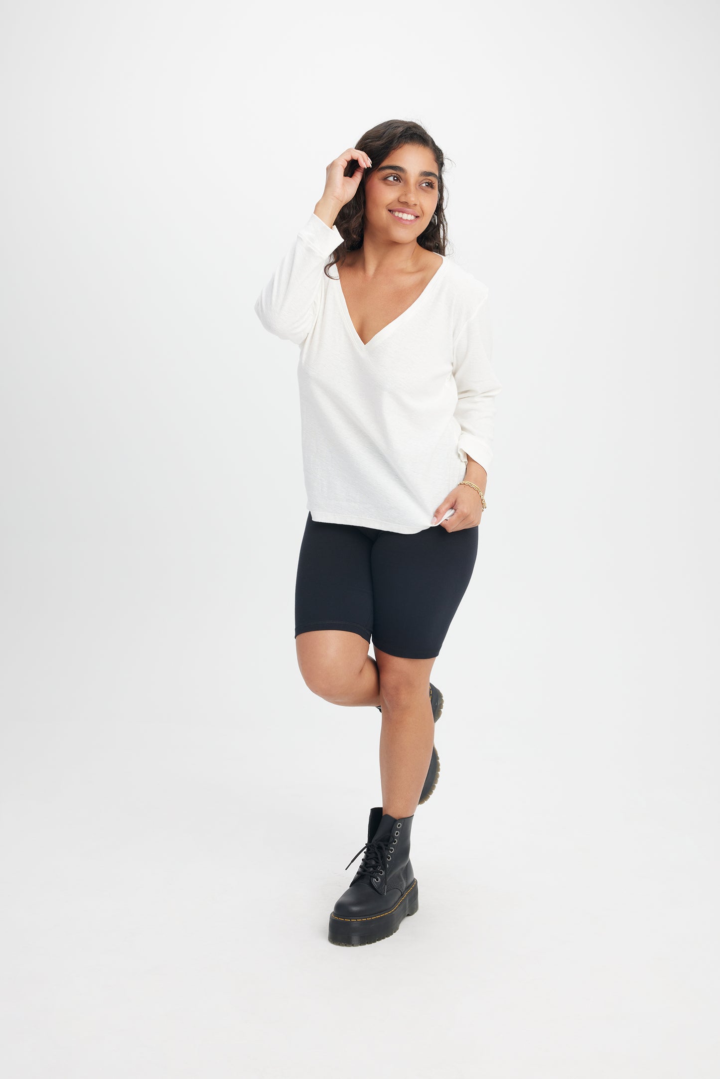 W&O Long Sleeve V Neck